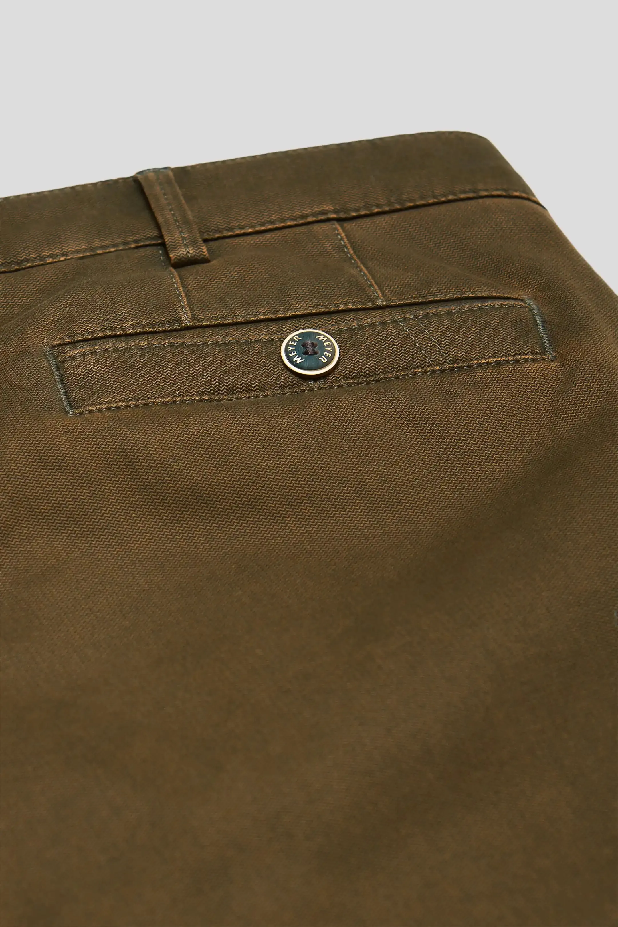 40% OFF - MEYER New York Trousers - 5617 Fine Texture Chinos - Caramel - Size: 34 REG