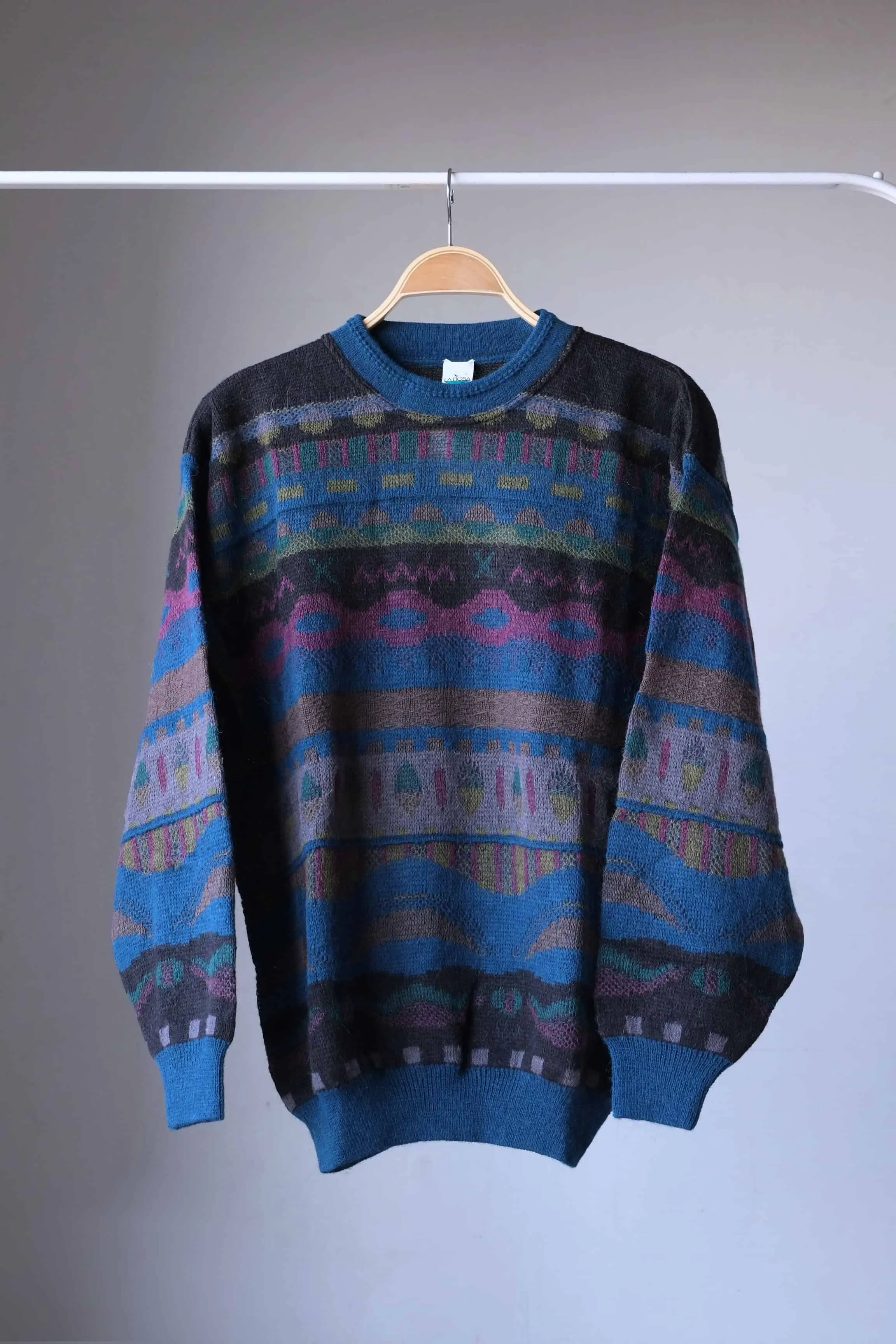 CAGI 90s Patterned Sweater
