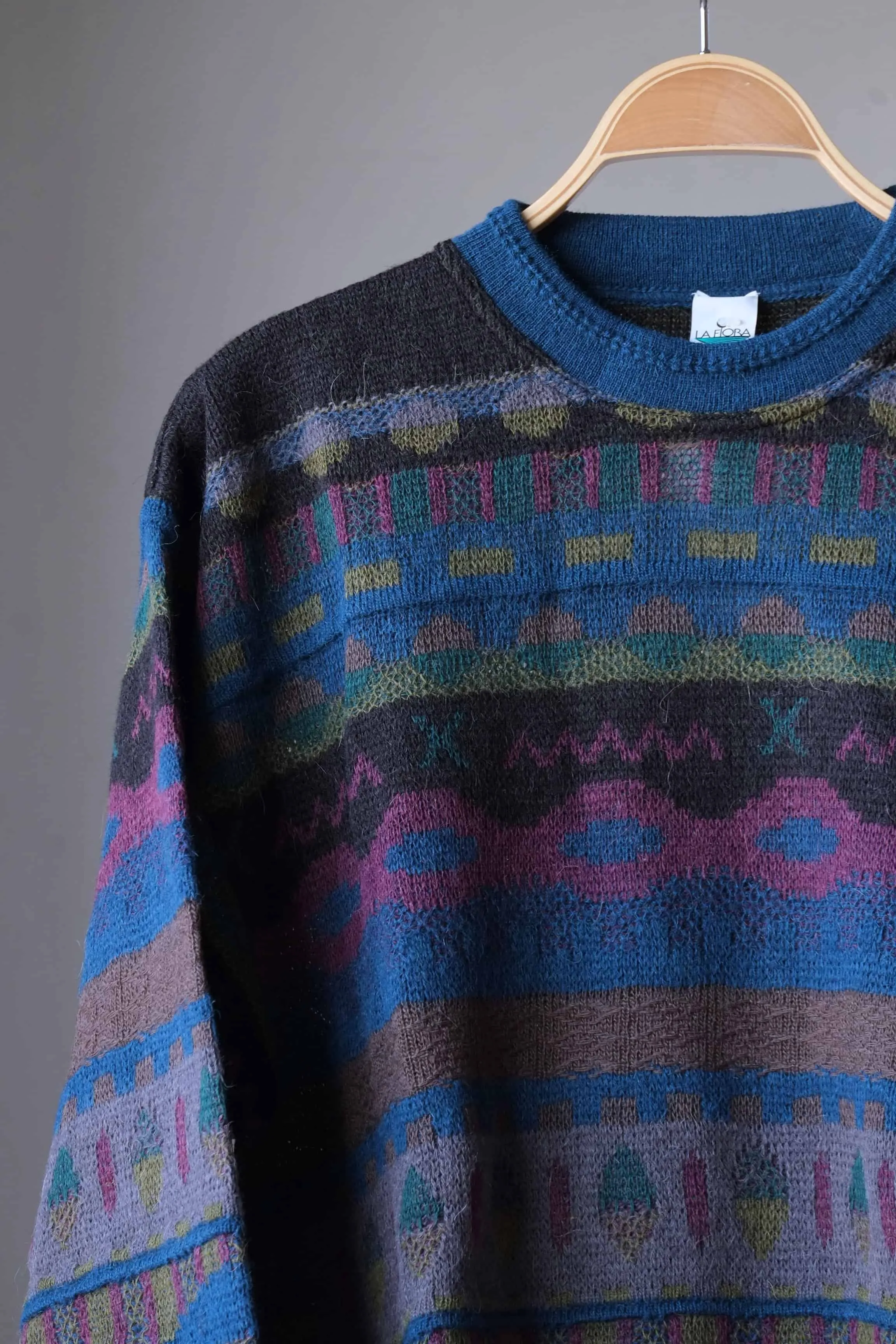 CAGI 90s Patterned Sweater