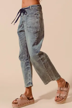 DRAWSTRINGS MID RISE WASHED DENIM BARREL JEANS
