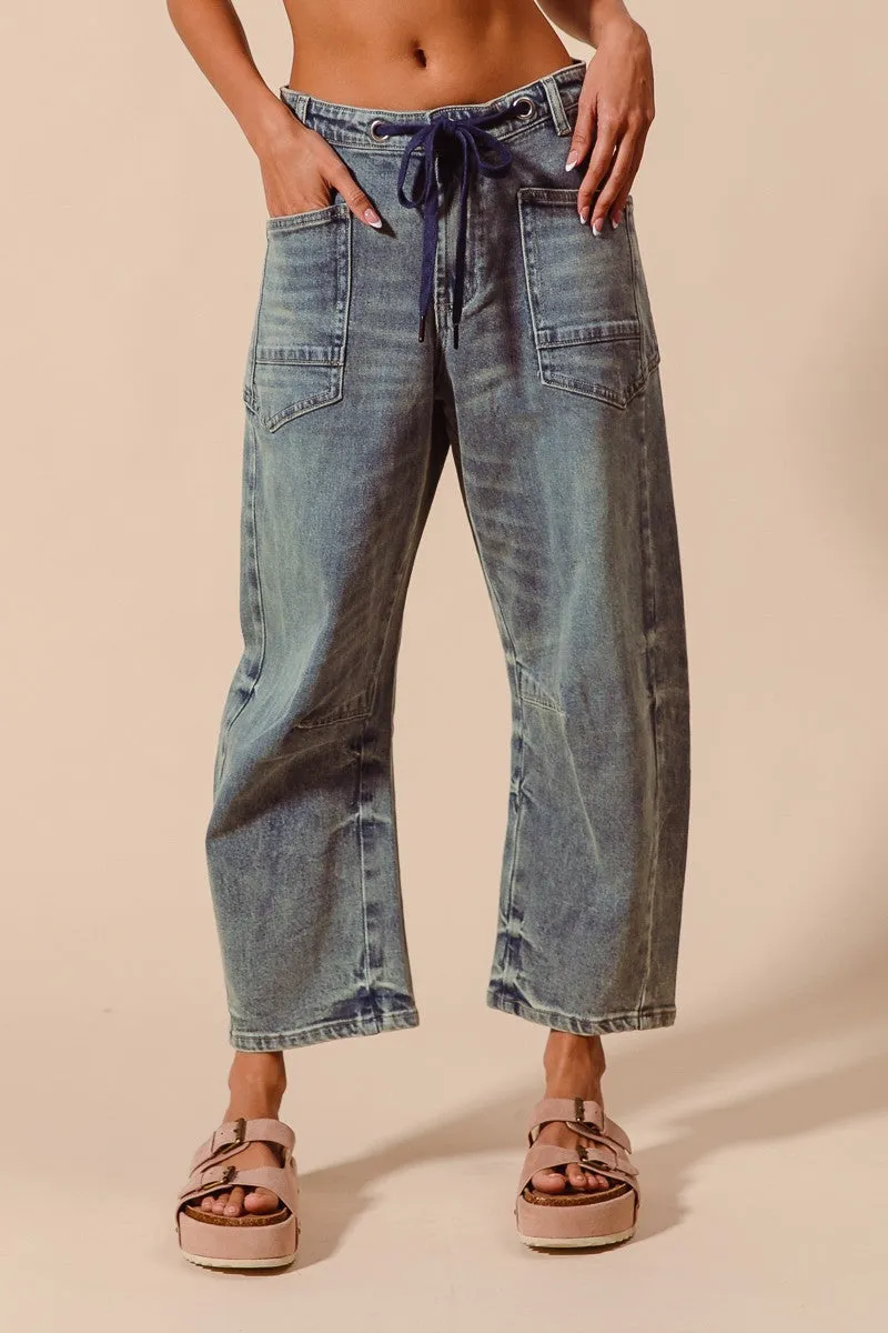 DRAWSTRINGS MID RISE WASHED DENIM BARREL JEANS