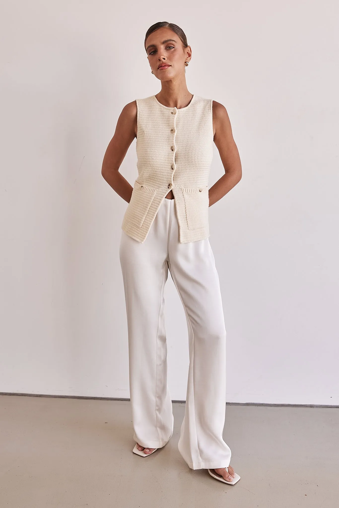 Embry Knit Vest (Cream)