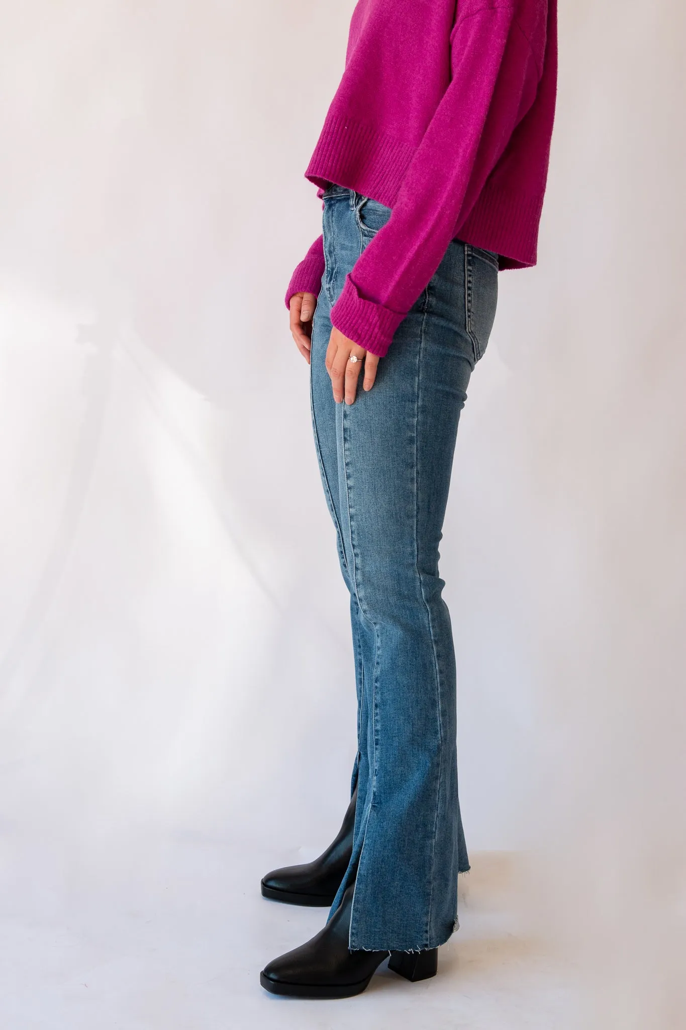 Happi High Rise Flare w Front Slit