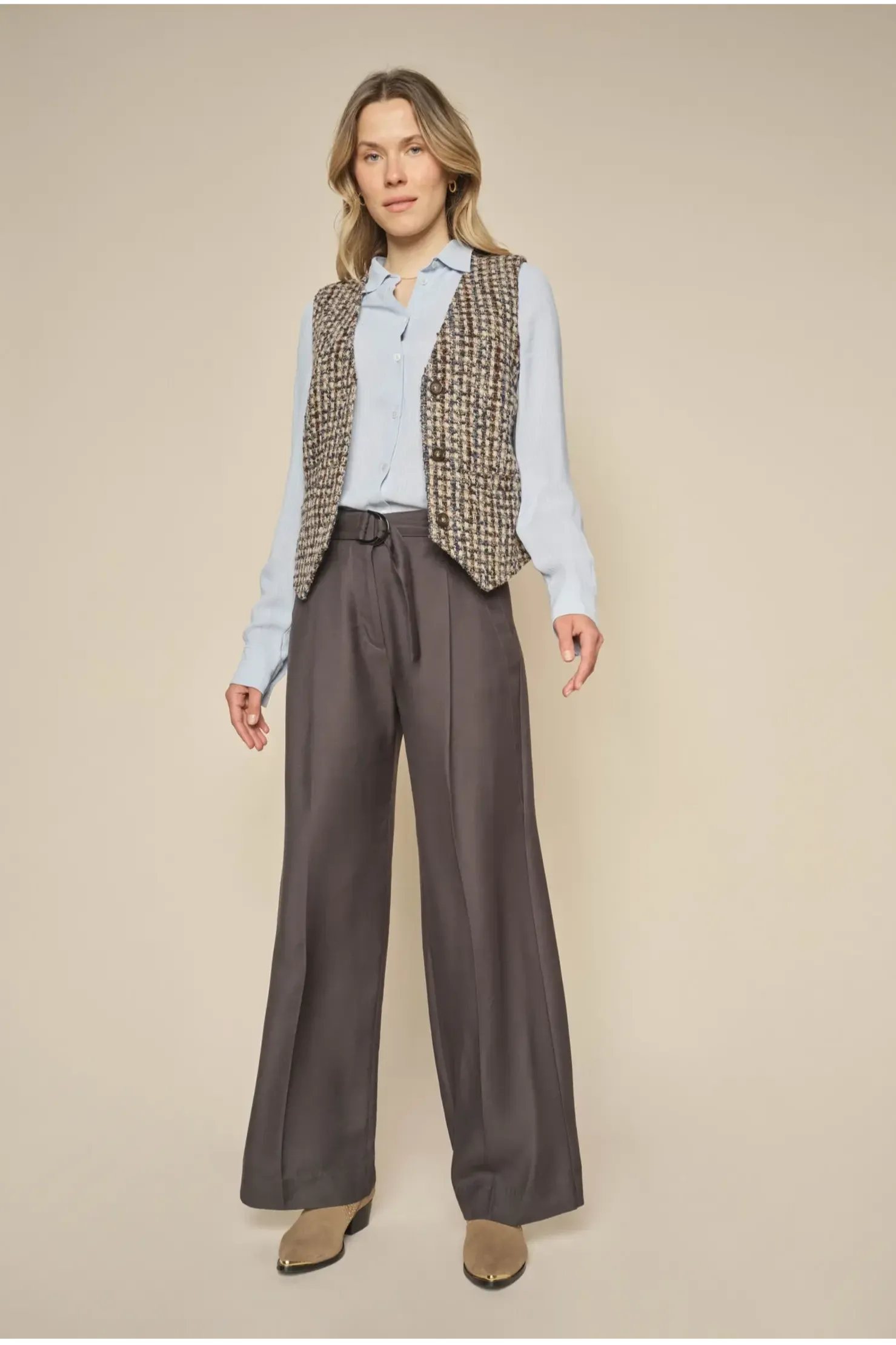 Lusana Ozana Pant Phantom