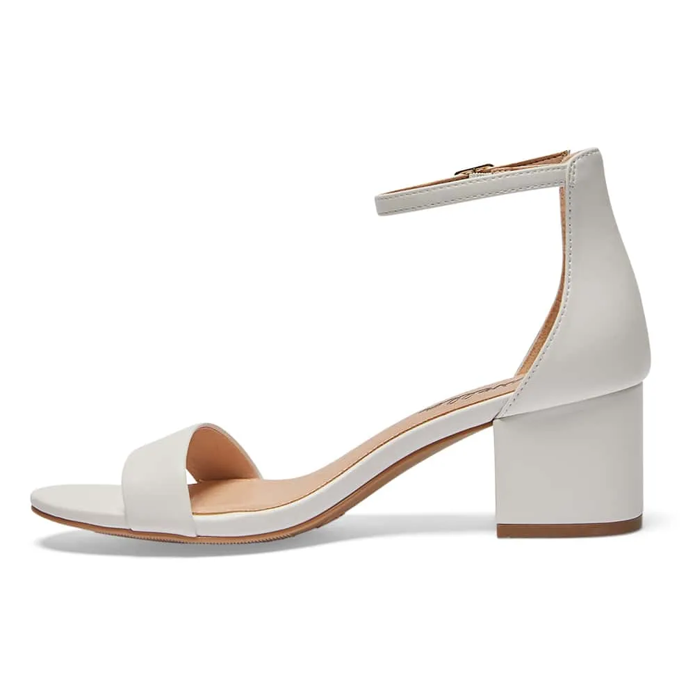 Roxy Heel in White Smooth